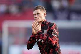 球速体育-【早报】哈兰德脚踝受伤！曼城本赛季在渡劫？