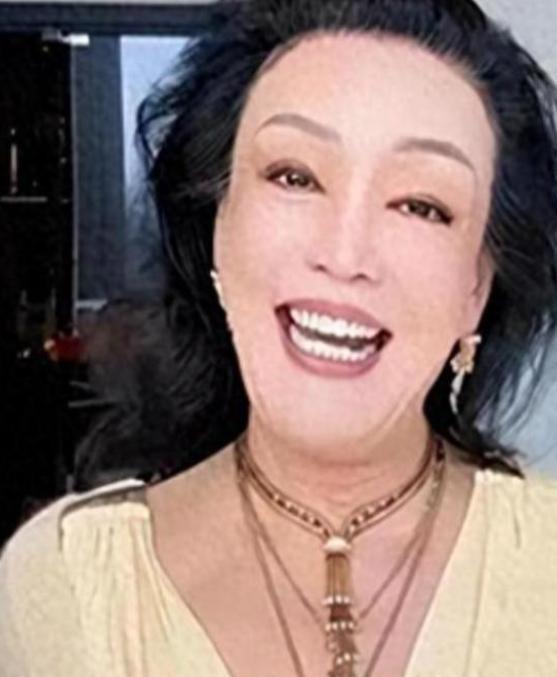 球速体育官方网站-母子俩又杠上了!张兰生气离台不受儿子待见,吐槽汪大爷不管小菲